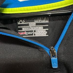 Men’s under armour quarter zip up.